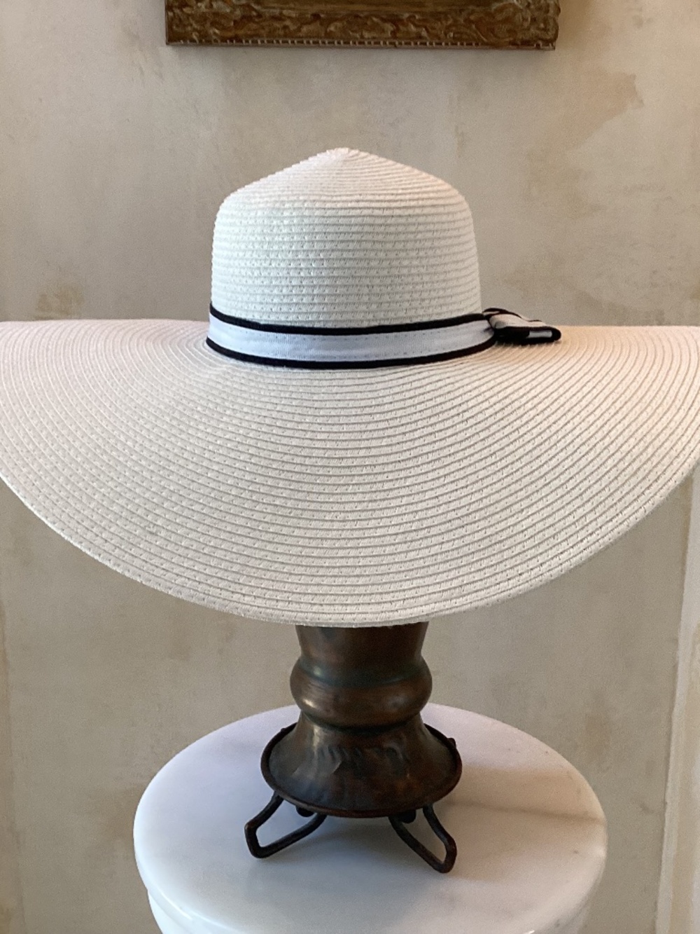 JACOBSON CREAM WIDE BRIM STRAW SUN HAT WITH DECORATIVE RIBBON